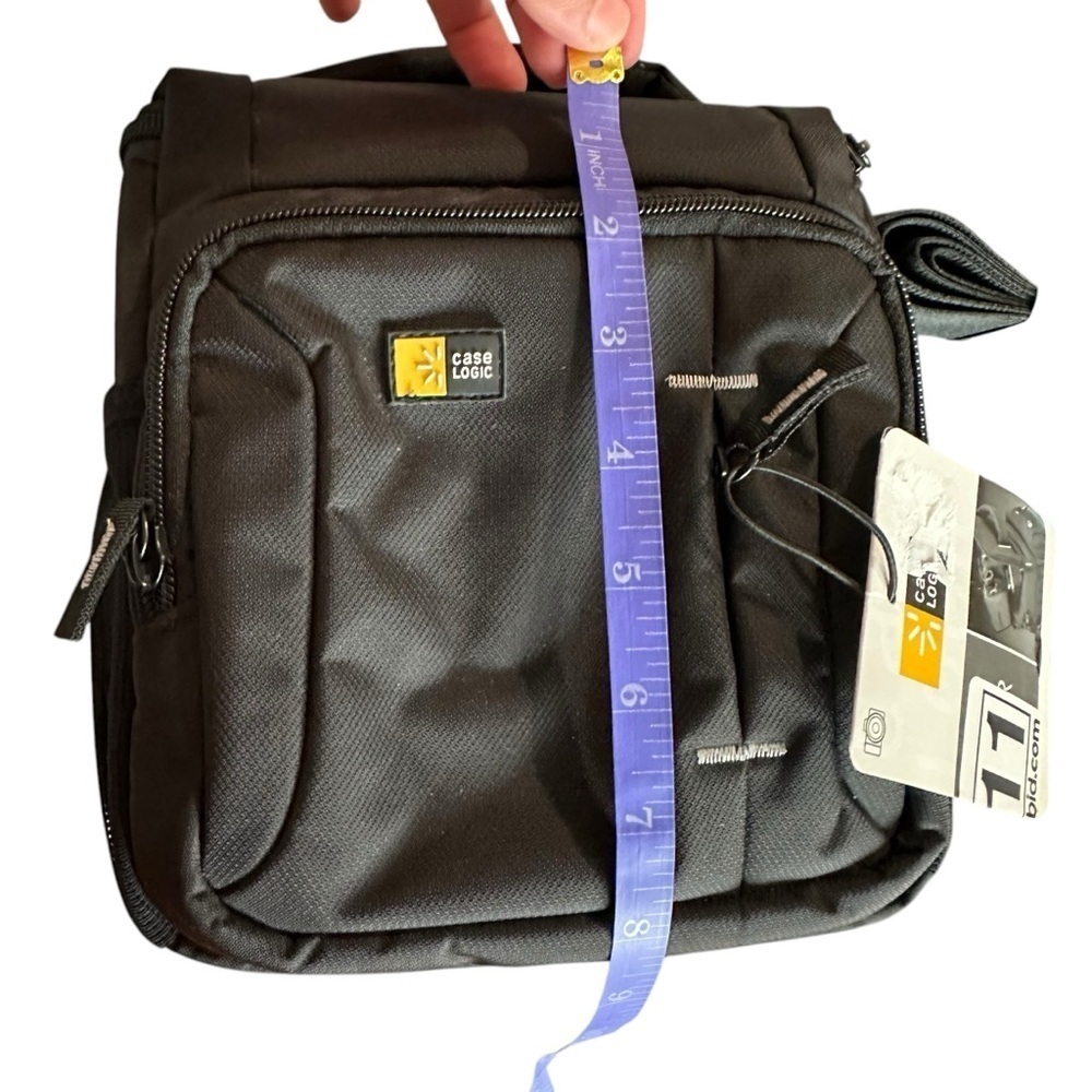 Black Camera Bag with Adjustable Strap and Durable Fabric - Picture 6 of 7